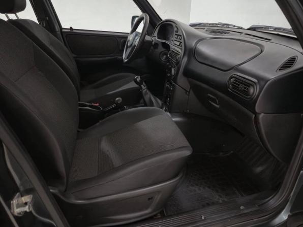 Chevrolet Niva I Рестайлинг с пробегом 2018 года, цена 650 000 рублей, 195708 км, внедорожник, Автокод Объявления