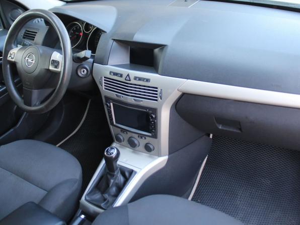 Opel Astra H Рестайлинг с пробегом 2008 года, цена 299 000 рублей, 249884 км, седан, Автокод Объявления