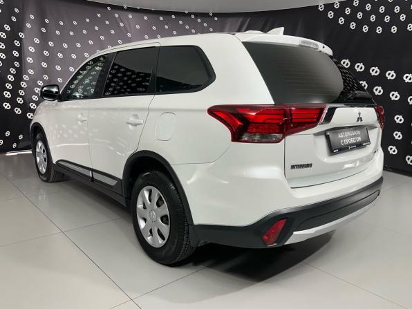 Mitsubishi Outlander III Рестайлинг 2 с пробегом 2017 года, цена 1 980 000 рублей, 116200 км, внедорожник, Автокод Объявления
