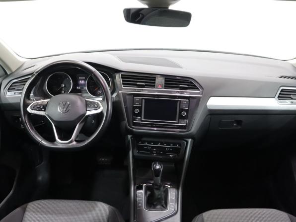 Volkswagen Tiguan II Рестайлинг с пробегом 2021 года, цена 2 486 000 рублей, 89810 км, внедорожник, Автокод Объявления