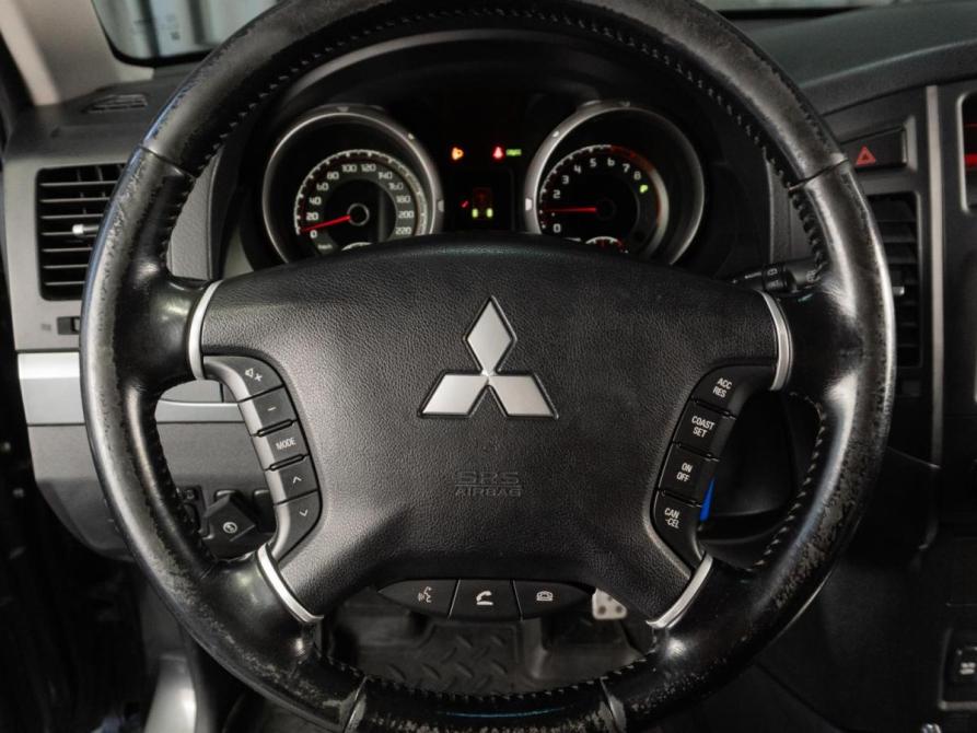 Mitsubishi Pajero IV Рестайлинг 1 Тюмень  - изображение 12