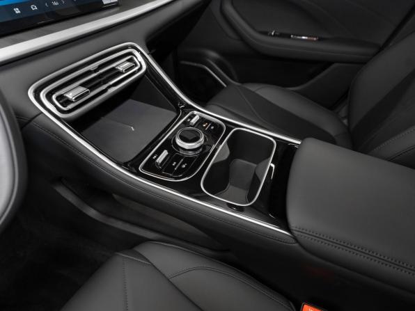 Geely Galaxy Starshine 6 с пробегом 2025 года, цена 2 550 000 рублей, 60 км, седан, Автокод Объявления
