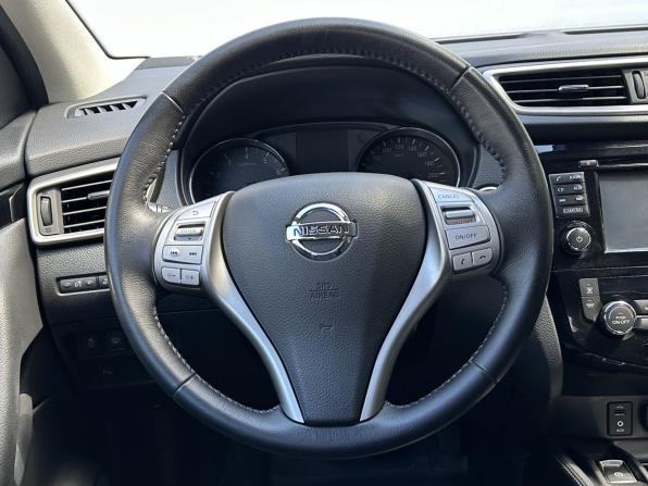 Nissan Qashqai II с пробегом 2018 года, цена 1 700 000 рублей, 92726 км, внедорожник, Автокод Объявления