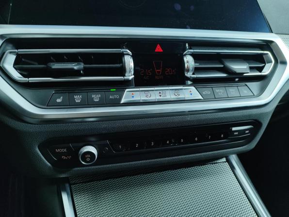 BMW 3 серии VII (G2x) с пробегом 2021 года, цена 3 950 000 рублей, 91980 км, седан, Автокод Объявления