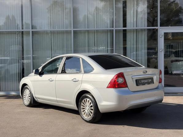 Ford Focus II Рестайлинг с пробегом 2009 года, цена 460 000 рублей, 358111 км, седан, Автокод Объявления