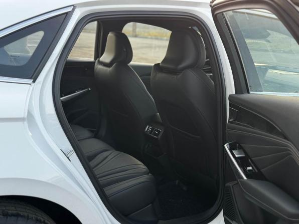 Новый Geely Preface I 2026 года, цена 3 329 990 рублей, седан, Автокод Объявления