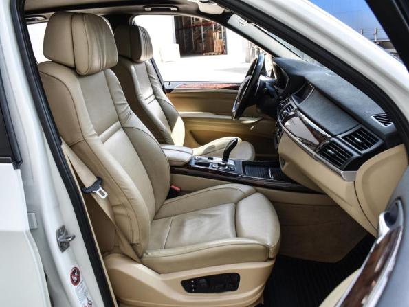 BMW X5 II (E70) Рестайлинг с пробегом 2012 года, цена 1 690 000 рублей, 260890 км, внедорожник, Автокод Объявления