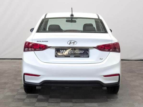 Hyundai Solaris II с пробегом 2018 года, цена 1 235 000 рублей, 108646 км, седан, Автокод Объявления