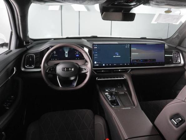 Geely Monjaro I Рестайлинг 2 с пробегом 2026 года, цена 4 466 000 рублей, 60 км, внедорожник, Автокод Объявления