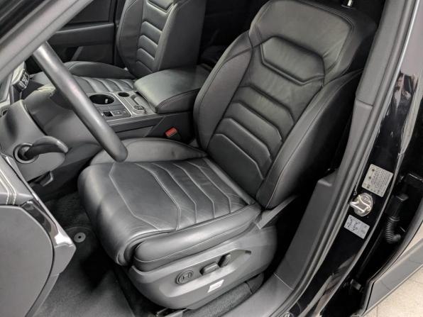 Volkswagen Touareg III с пробегом 2018 года, цена 5 270 000 рублей, 96155 км, внедорожник, Автокод Объявления