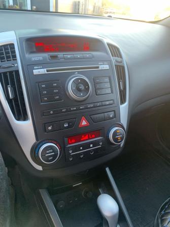 Kia Ceed I Рестайлинг с пробегом 2011 года, цена 759 900 рублей, 257000 км, хэтчбек, Автокод Объявления