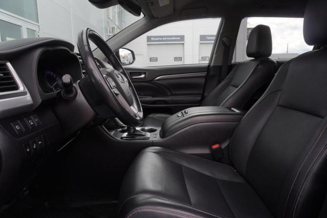 Toyota Highlander III (XU50) Рестайлинг с пробегом 2019 года, цена 3 870 000 рублей, 151579 км, внедорожник, Автокод Объявления