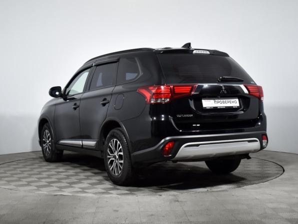 Mitsubishi Outlander III Рестайлинг 3 с пробегом 2022 года, цена 2 650 000 рублей, 63460 км, внедорожник, Автокод Объявления