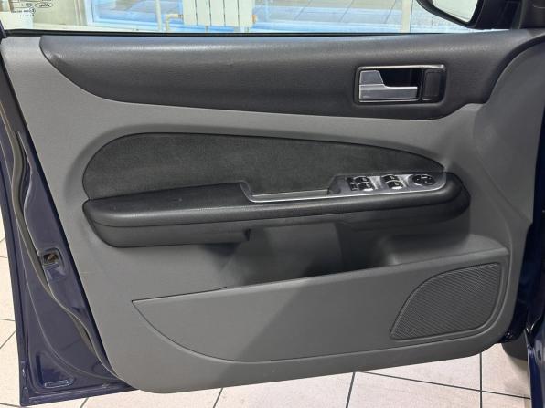 Ford Focus II Рестайлинг с пробегом 2008 года, цена 560 000 рублей, 211978 км, седан, Автокод Объявления