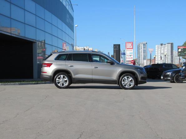 Skoda Kodiaq I с пробегом 2018 года, цена 2 760 000 рублей, 101590 км, внедорожник, Автокод Объявления
