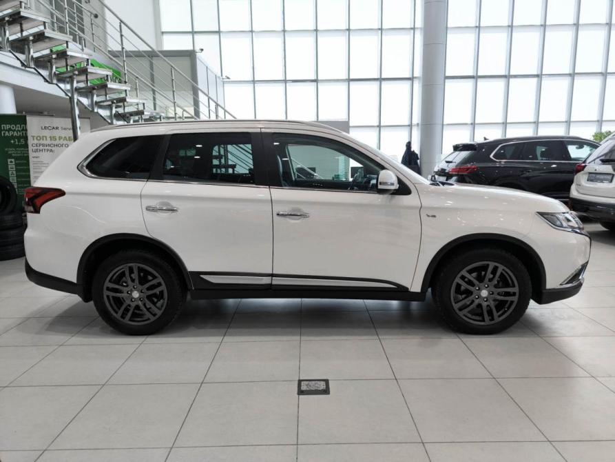Mitsubishi Outlander III Рестайлинг 2 Казань  - изображение 5