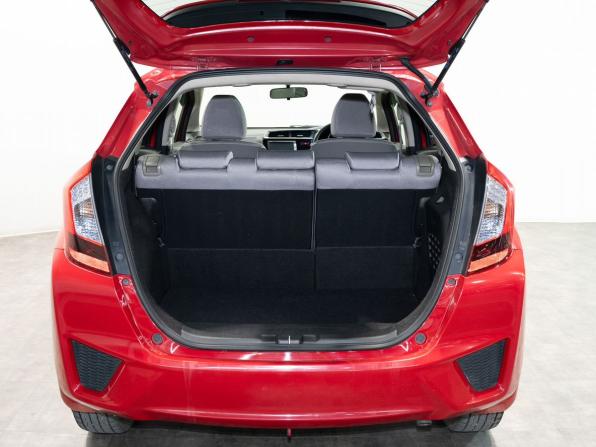 Honda Fit III с пробегом 2014 года, цена 1 050 000 рублей, 148400 км, хэтчбек, Автокод Объявления