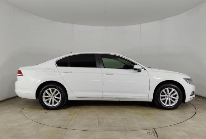 Volkswagen Passat B8 с пробегом 2018 года, цена 1 620 000 рублей, 193669 км, седан, Автокод Объявления