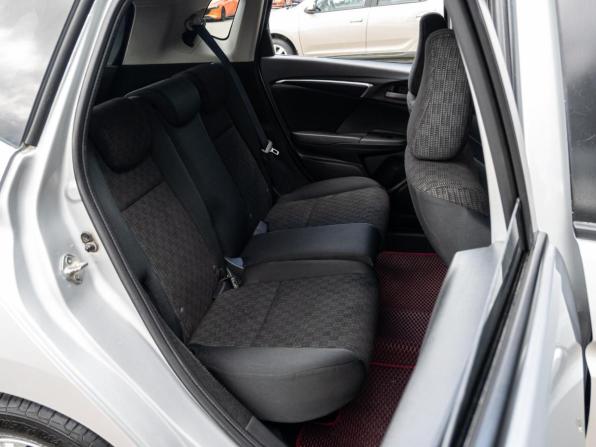 Honda Fit III с пробегом 2015 года, цена 940 000 рублей, 130675 км, хэтчбек, Автокод Объявления