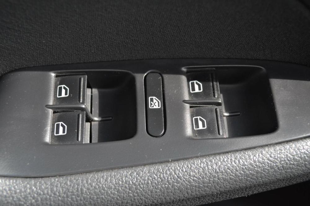 Volkswagen Jetta VI Старый Оскол  - изображение 18