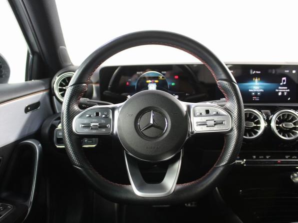 Mercedes-Benz A-Класс IV (W177) с пробегом 2021 года, цена 2 420 000 рублей, 131701 км, седан, Автокод Объявления