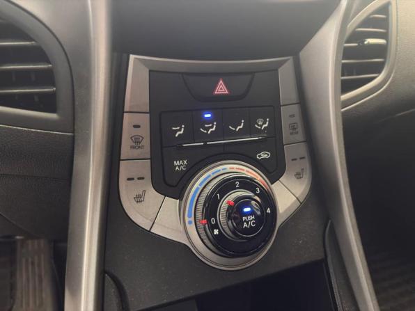Hyundai Elantra V (MD) с пробегом 2012 года, цена 733 400 рублей, 141057 км, седан, Автокод Объявления