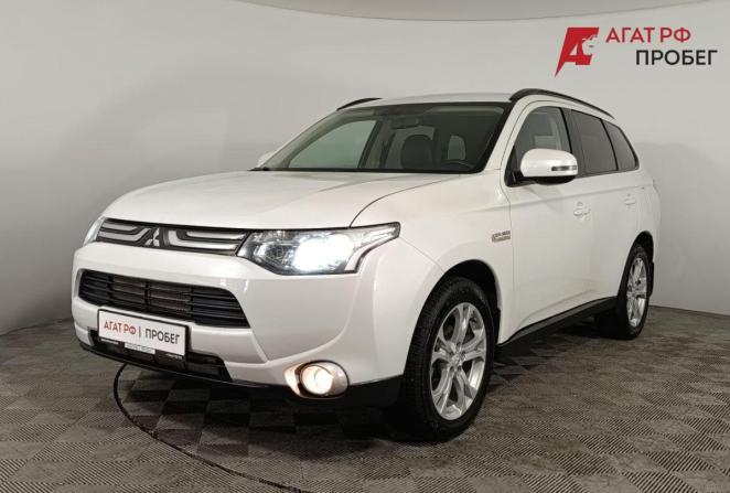 Mitsubishi Outlander III с пробегом 2013 года, цена 1 460 000 рублей, 147474 км, внедорожник, Автокод Объявления