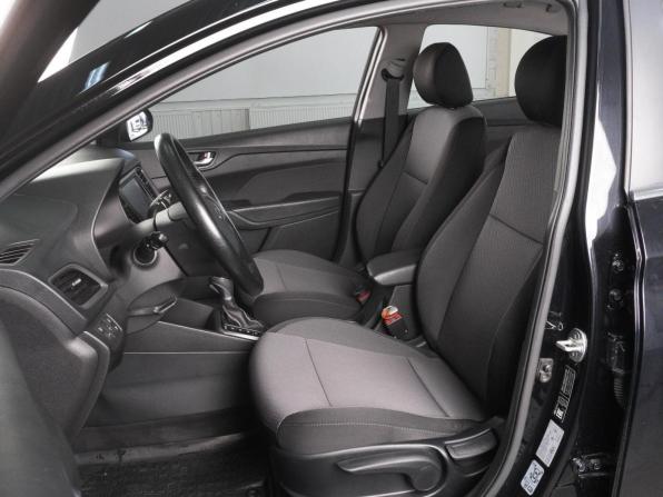Hyundai Solaris II с пробегом 2018 года, цена 1 598 000 рублей, 100384 км, седан, Автокод Объявления