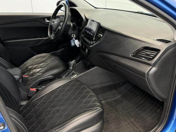 Hyundai Solaris II Рестайлинг с пробегом 2021 года, цена 1 650 000 рублей, 77613 км, седан, Автокод Объявления