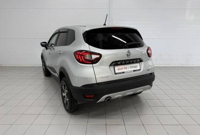 Renault Kaptur I с пробегом 2019 года, цена 1 550 000 рублей, 140411 км, внедорожник, Автокод Объявления