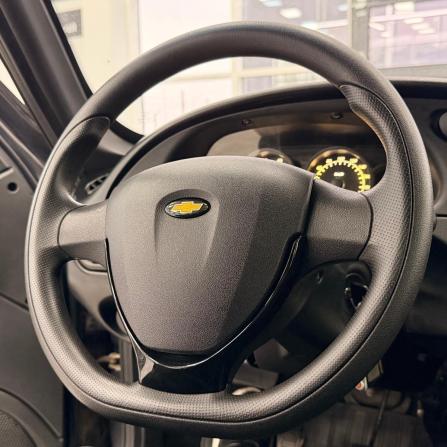 Chevrolet Niva I Рестайлинг с пробегом 2017 года, цена 770 000 рублей, 66367 км, внедорожник, Автокод Объявления