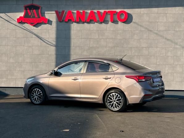 Hyundai Solaris II с пробегом 2019 года, цена 1 440 000 рублей, 121250 км, седан, Автокод Объявления