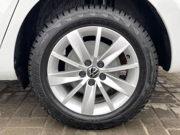 Volkswagen Polo VI с пробегом 2022 года, цена 1 780 000 рублей, 43779 км, лифтбек, Автокод Объявления