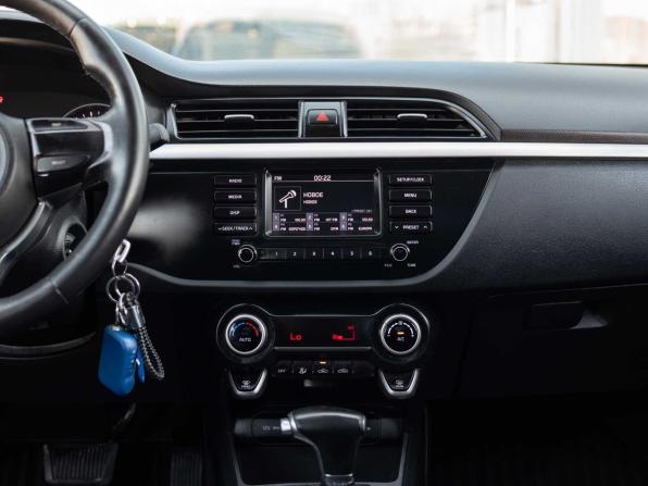 Kia Rio IV с пробегом 2017 года, цена 1 330 000 рублей, 112569 км, седан, Автокод Объявления