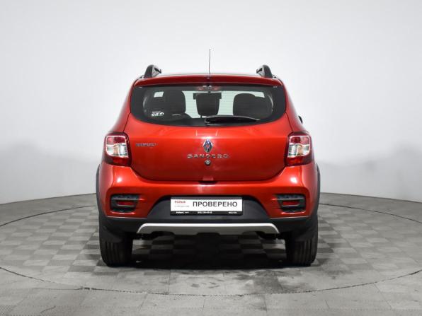 Renault Sandero II Рестайлинг с пробегом 2018 года, цена 1 273 000 рублей, 14962 км, хэтчбек, Автокод Объявления