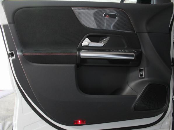 Mercedes-Benz GLA II (H247) с пробегом 2021 года, цена 3 499 000 рублей, 31544 км, внедорожник, Автокод Объявления