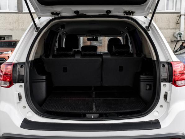Mitsubishi Outlander III Рестайлинг 2 с пробегом 2017 года, цена 1 850 000 рублей, 105788 км, внедорожник, Автокод Объявления