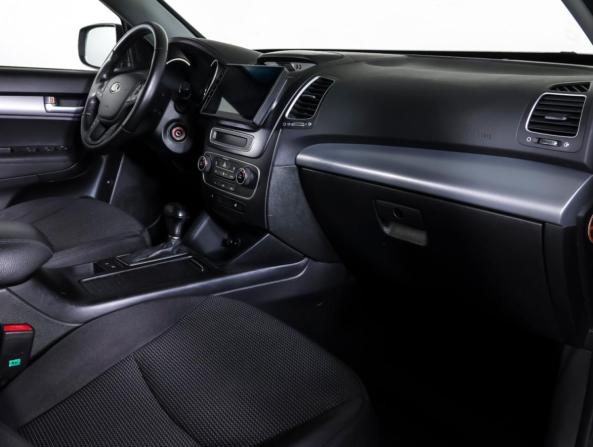 Kia Sorento II Рестайлинг с пробегом 2013 года, цена 1 655 000 рублей, 212045 км, внедорожник, Автокод Объявления