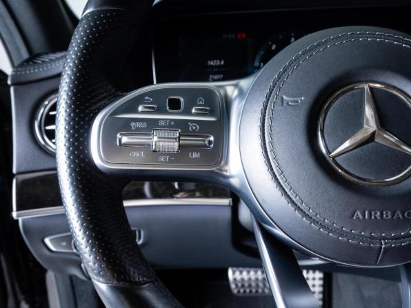 Mercedes-Benz S-Класс VI (W222 C217) Рестайлинг с пробегом 2018 года, цена 5 999 000 рублей, 71077 км, седан, Автокод Объявления