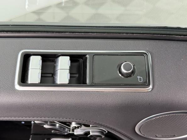 Land Rover Range Rover IV Рестайлинг с пробегом 2018 года, цена 7 800 000 рублей, 62149 км, внедорожник, Автокод Объявления