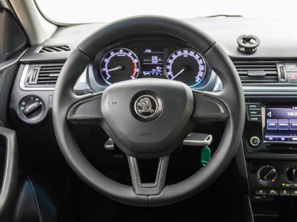 Skoda Rapid I Рестайлинг с пробегом 2018 года, цена 1 088 000 рублей, 172110 км, лифтбек, Автокод Объявления