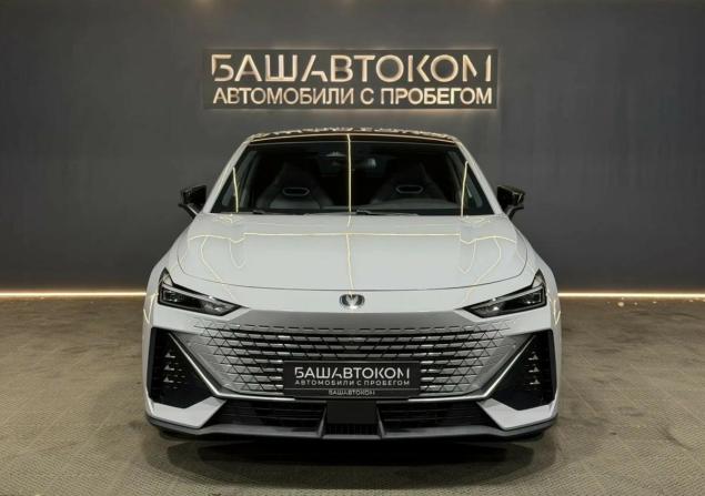 Changan UNI-V I с пробегом 2023 года, цена 2 350 000 рублей, 6312 км, лифтбек, Автокод Объявления