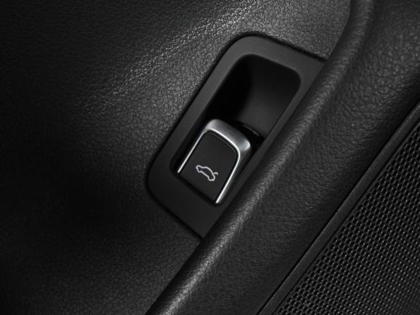 Audi A6 IV (C7) Рестайлинг с пробегом 2016 года, цена 2 799 000 рублей, 130306 км, седан, Автокод Объявления