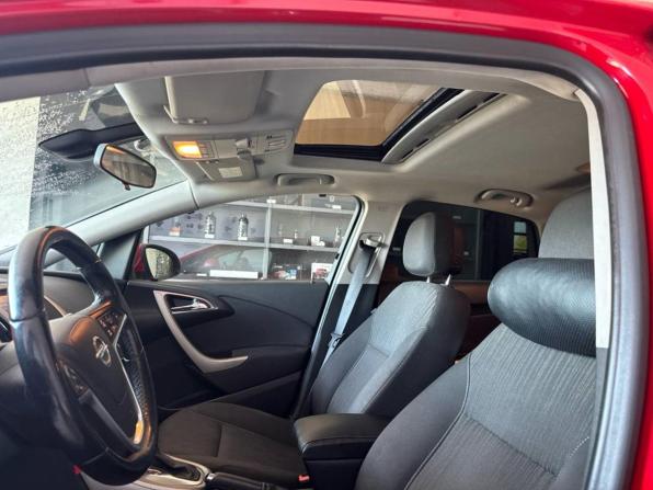 Opel Astra J с пробегом 2011 года, цена 644 000 рублей, 113000 км, хэтчбек, Автокод Объявления