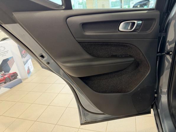Volvo XC40 I с пробегом 2021 года, цена 3 175 900 рублей, 101849 км, внедорожник, Автокод Объявления