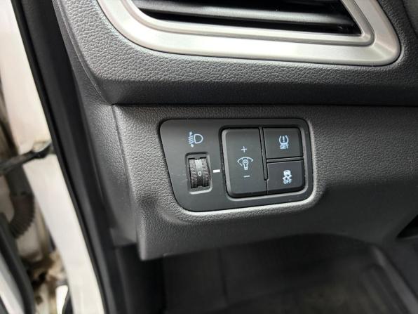 Hyundai Solaris II Рестайлинг с пробегом 2022 года, цена 1 514 000 рублей, 110806 км, седан, Автокод Объявления