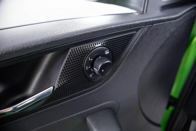 Skoda Rapid I Рестайлинг с пробегом 2018 года, цена 1 259 000 рублей, 120000 км, седан, Автокод Объявления