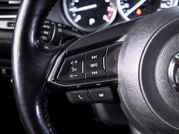 Mazda 6 III (GJ) Рестайлинг с пробегом 2017 года, цена 1 780 000 рублей, 180731 км, седан, Автокод Объявления