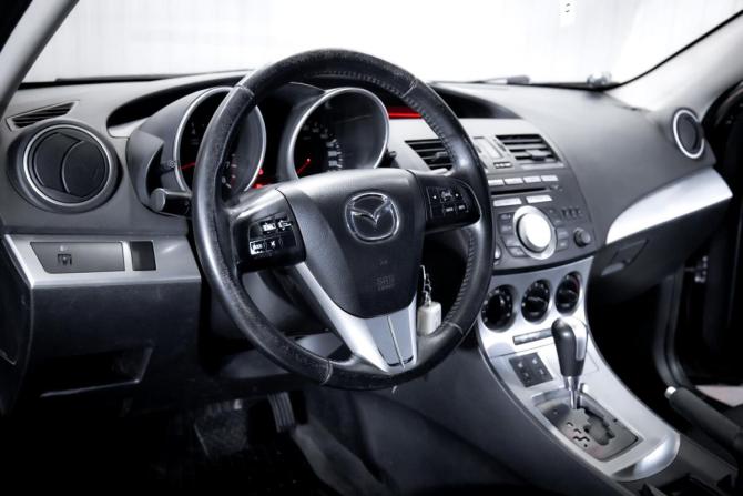 Mazda 3 II (BL) с пробегом 2011 года, цена 949 000 рублей, 342065 км, седан, Автокод Объявления