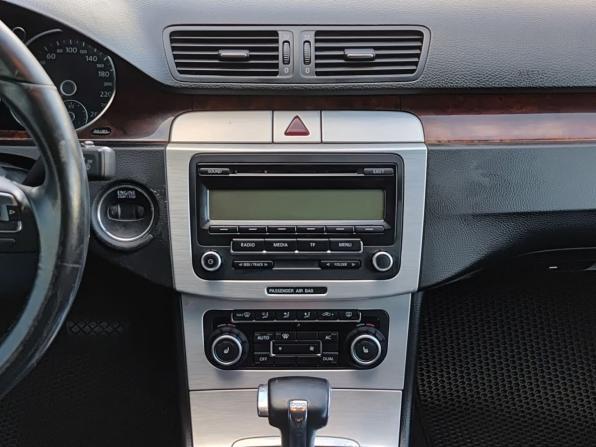 Volkswagen Passat B6 с пробегом 2010 года, цена 649 000 рублей, 220502 км, седан, Автокод Объявления